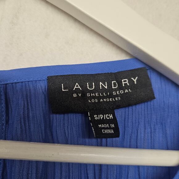 NWT Laundry by Shelli Segal Blue Short Sleeve Sheer Layer blouse - Picture 4 of 9